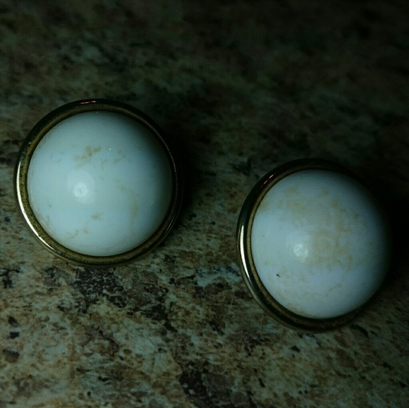 Antique Eggshell Earrings - Picture 7 of 7